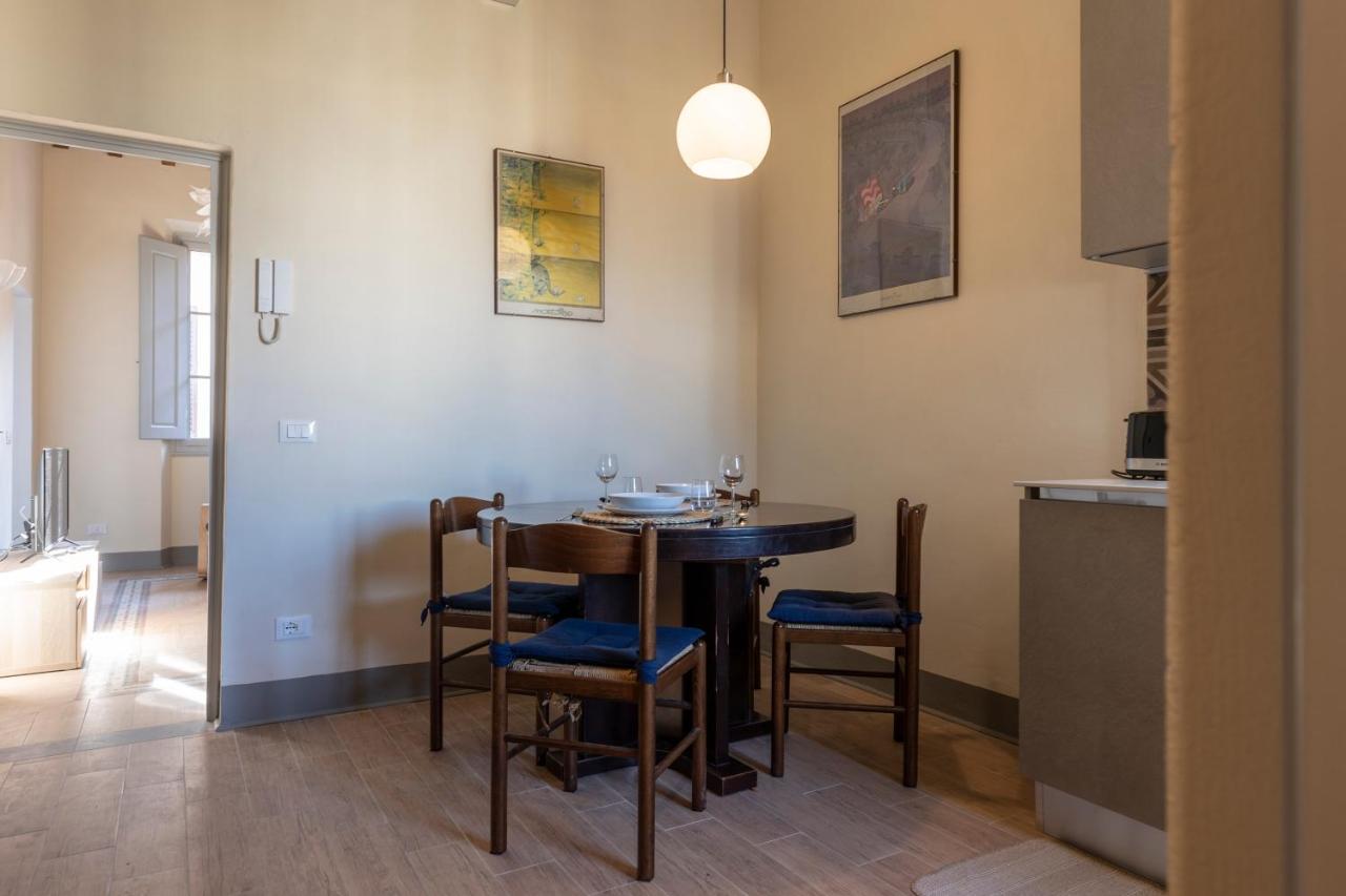 Fossi Elegant Apartment Florens Exteriör bild