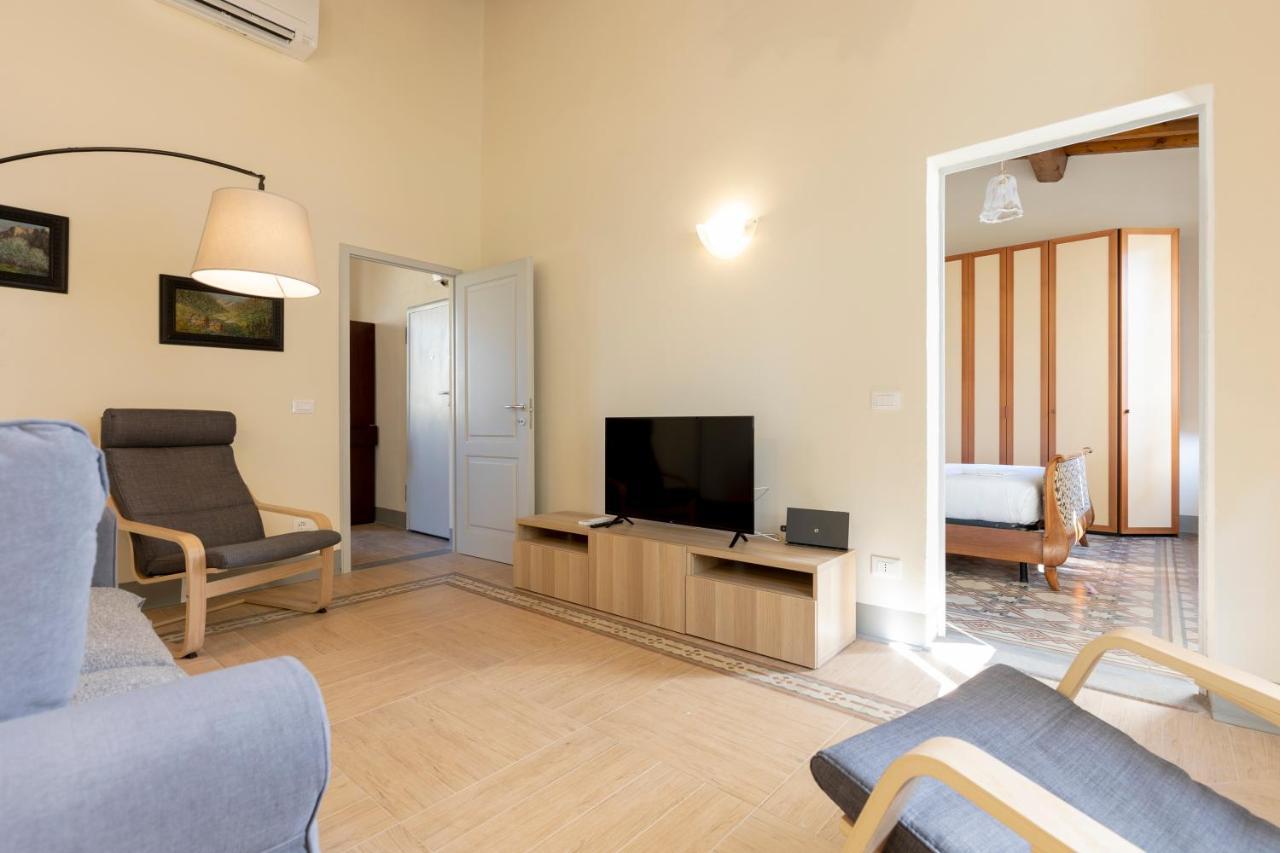 Fossi Elegant Apartment Florens Exteriör bild